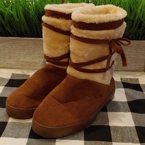 Furry Slippers Size M